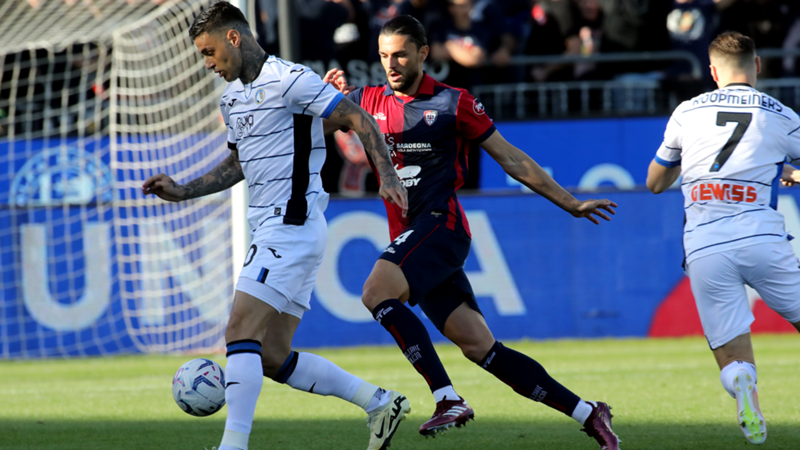 Serie A TIM, Cagliari-Atalanta 2-1: Augello e Viola firmano lo scherzetto a Gasp, che colpo per la salvezza. La sfida è su DAZN