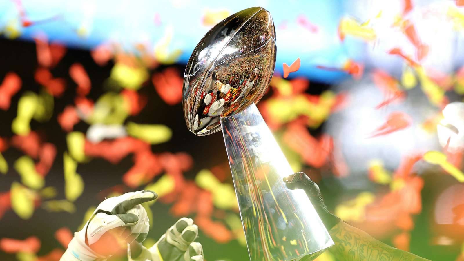 NFL Super Bowl Vince Lombardi Trophy