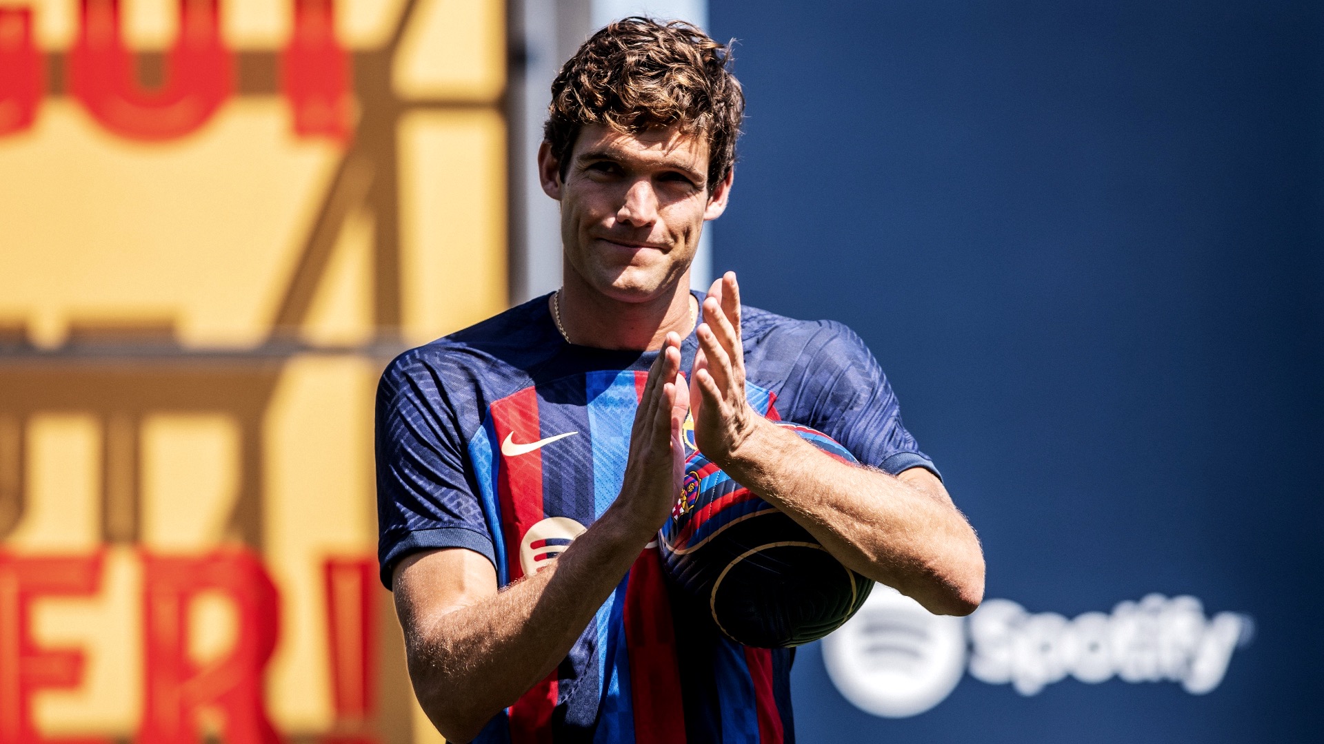 バルセロナ加入のマルコス アロンソ 父親にカンプ ノウに連れて来てもらってから ずっと愛してきたチームだった ラ リーガ Dazn News 日本