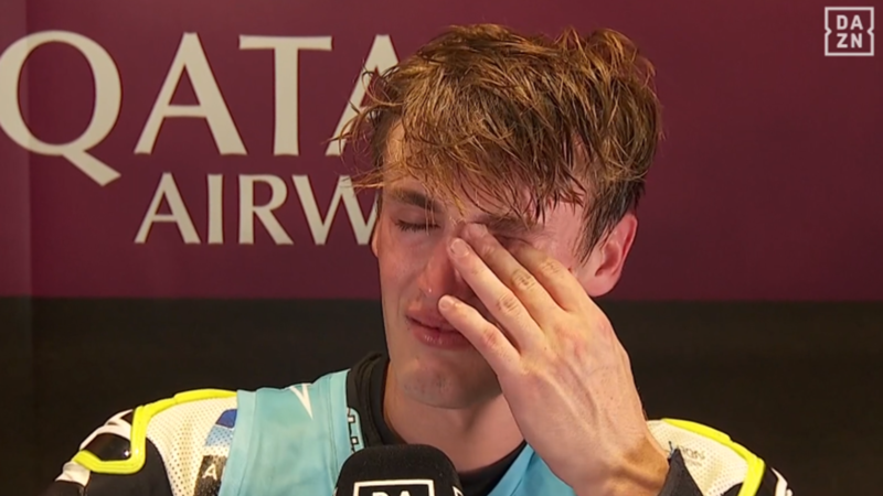 Jaume Masià se rompe en lágrimas en DAZN al recordar su difícil camino hasta ser campeón de Moto3: "Muchos años luchando, entrenando y haciéndome daño..."