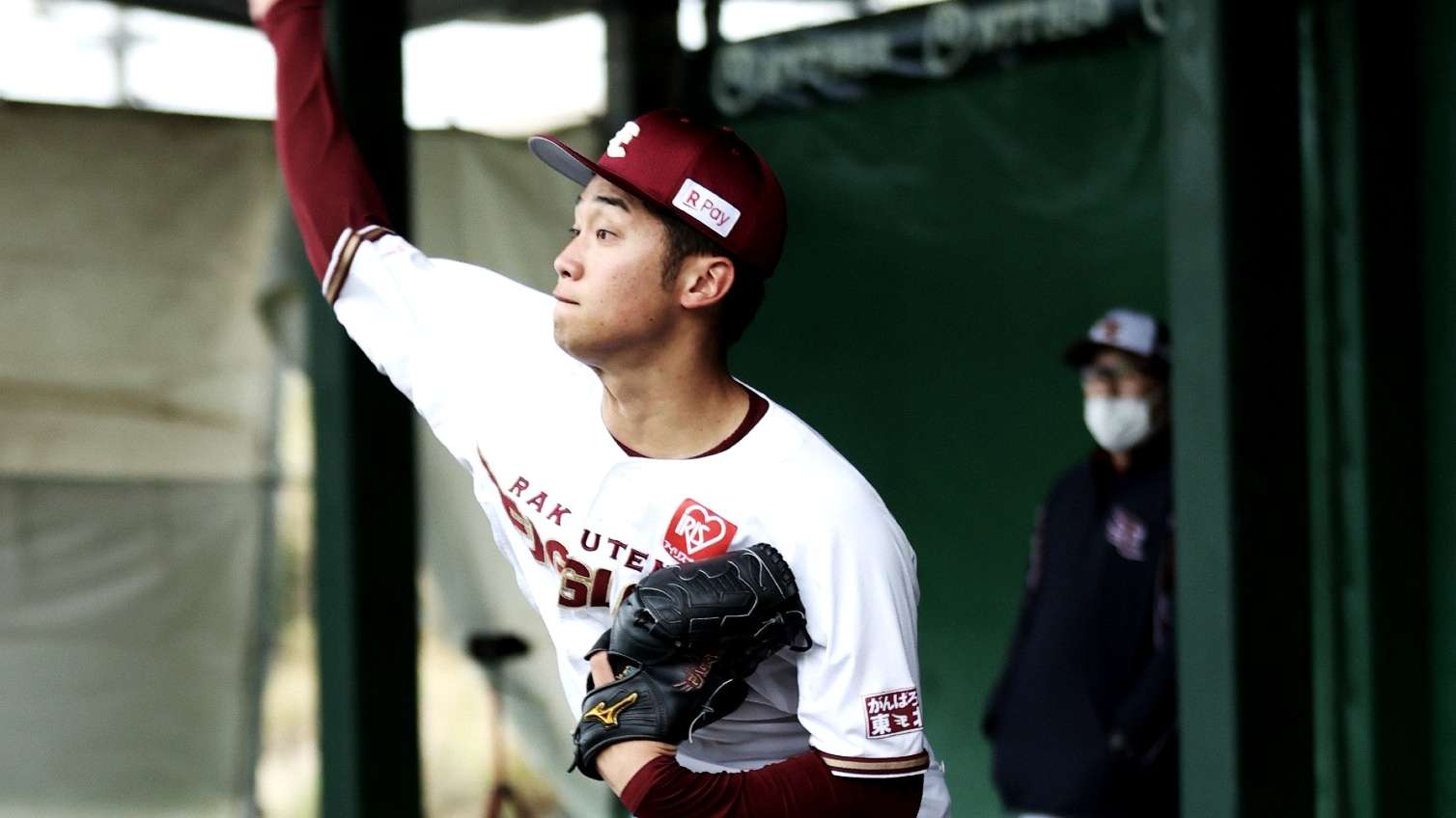 東北楽天ゴールデンイーグルスが弓削隼人、小峯新陸、水上桂、ウレーニャの新背番号を発表 | プロ野球