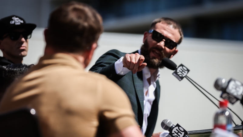 Caleb Plant necesita intimidar a Canelo, según Andre Ward