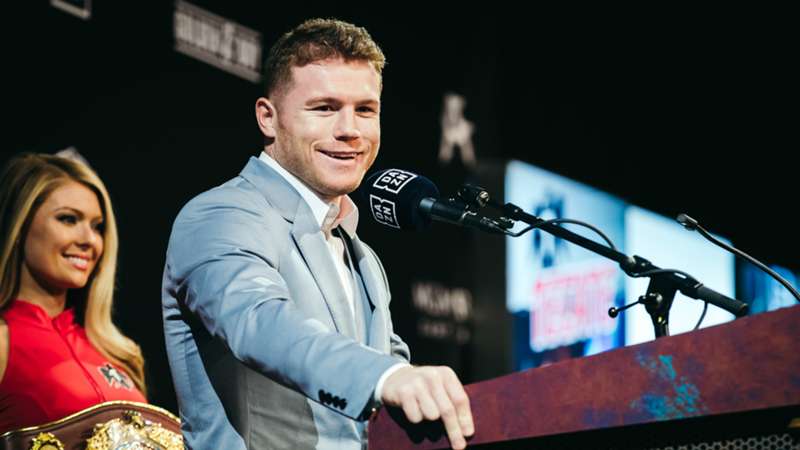 Canelo Álvarez está abierto a enfrentarse a Benavidez o TripleG si consigue ser campeón indiscutido supermedio