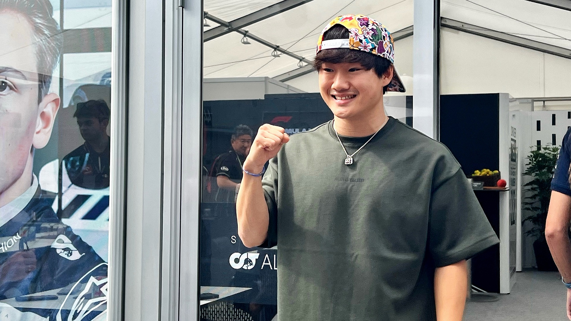 角田裕毅がアルファタウリと2024年の契約を締結！F1で4季目突入へ