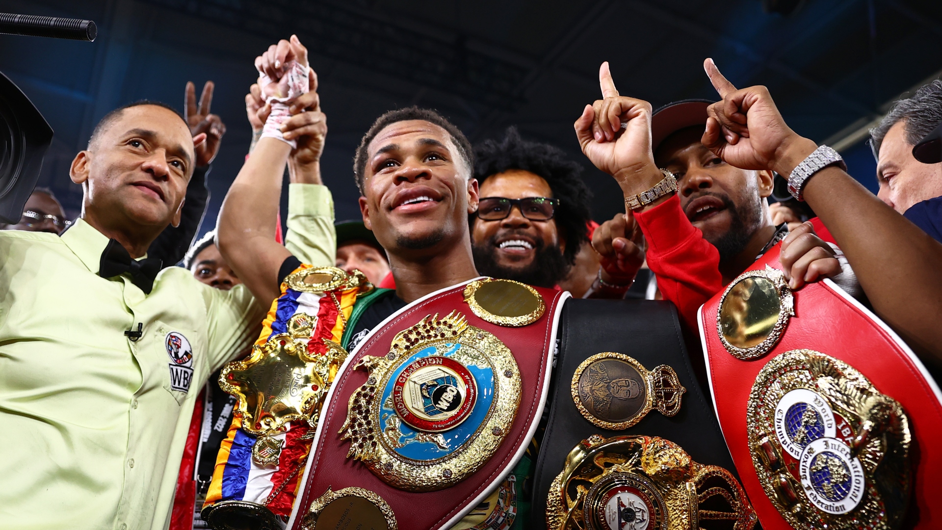 Devin Haney vs. George Kambosos