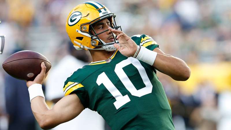 What time is the Green Bay Packers vs. Chicago Bears game tonight