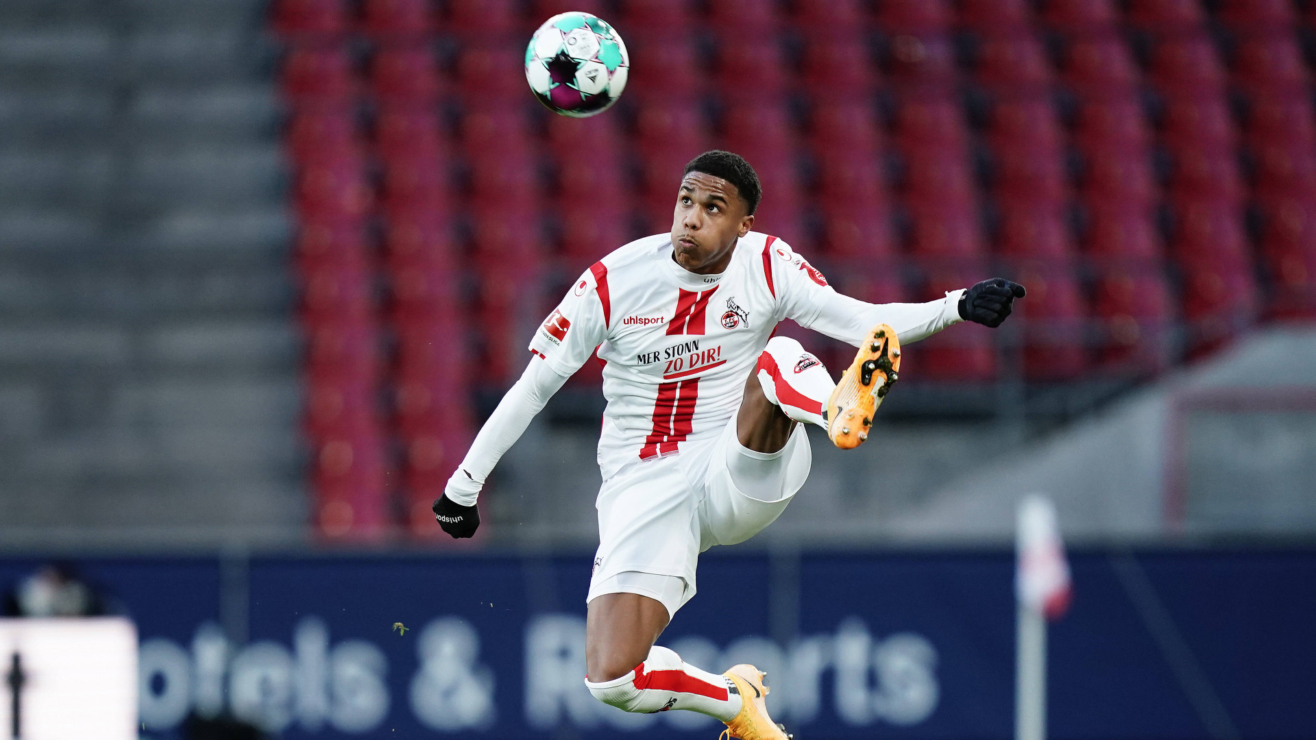 Ismail Jakobs_FC Köln_Bundesliga_05122020_Poolfoto