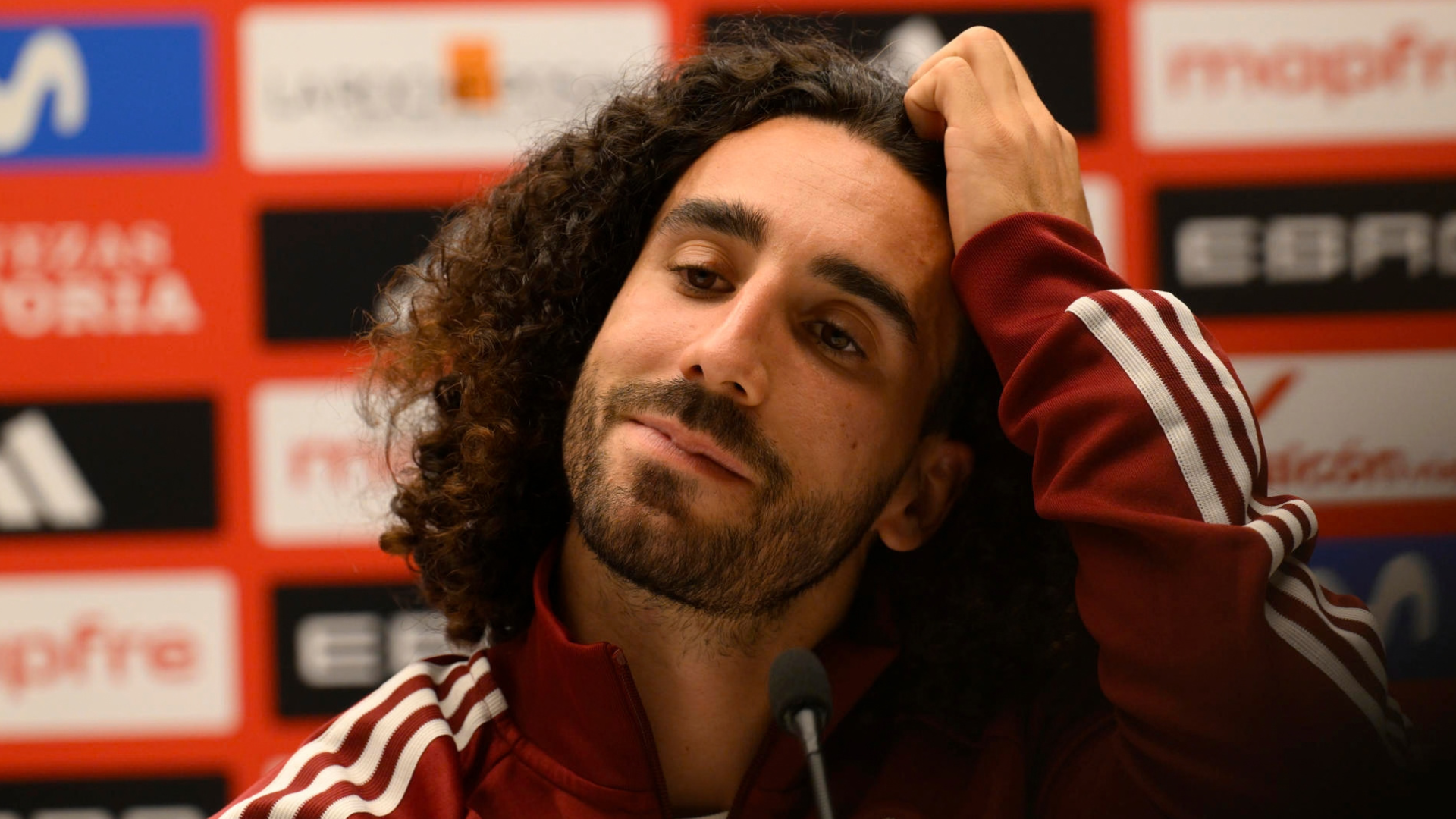 Marc Cucurella y su curiosa predicción sobre el Balón de Oro: "Algún  regalito me va a caer por ayudarles a ganar" | DAZN News España