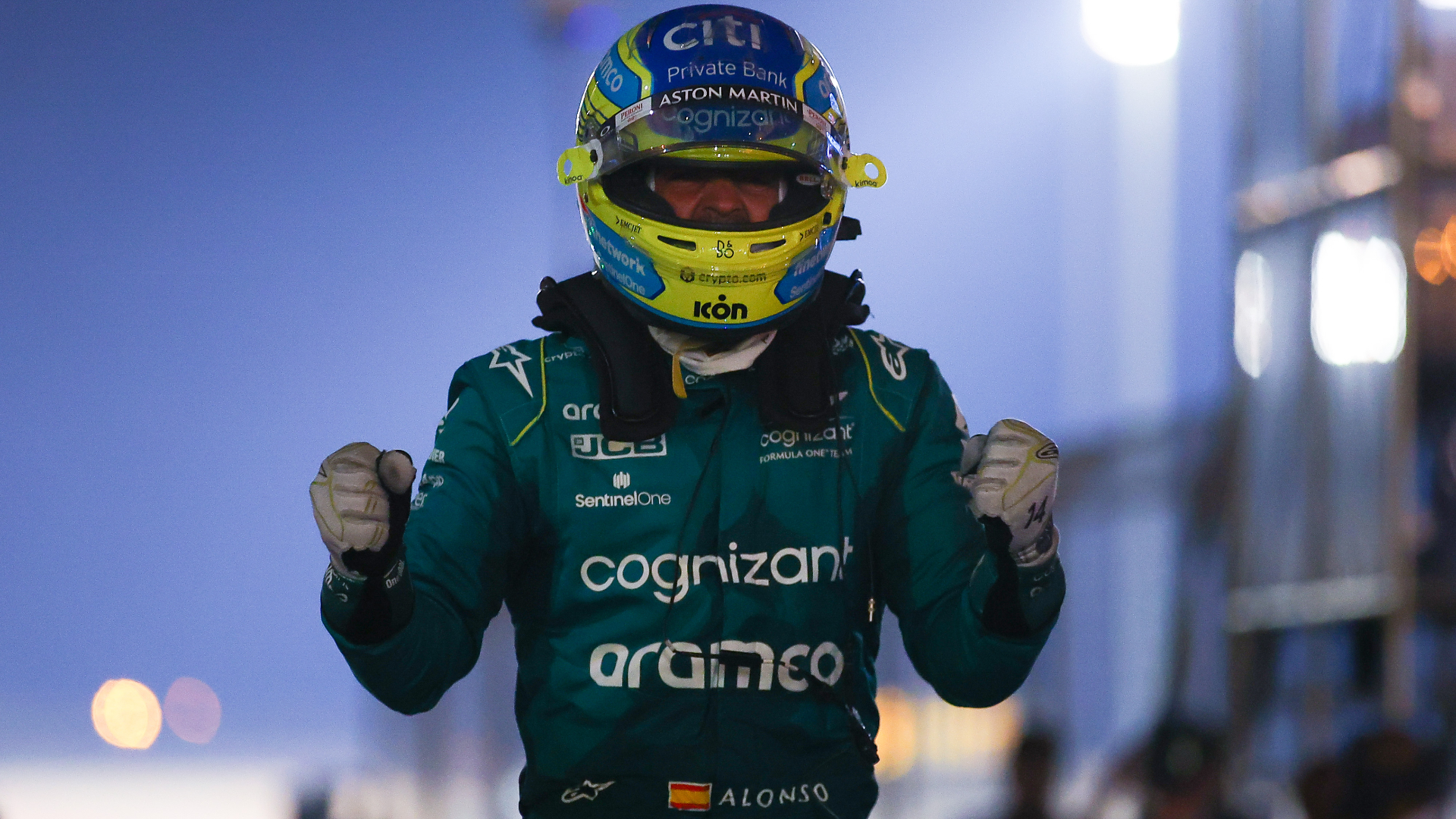 Fernando Alonso y Aston Martin, combo perfecto: ¡las imágenes más  espectaculares de su podio en Bahréin! | DAZN News España