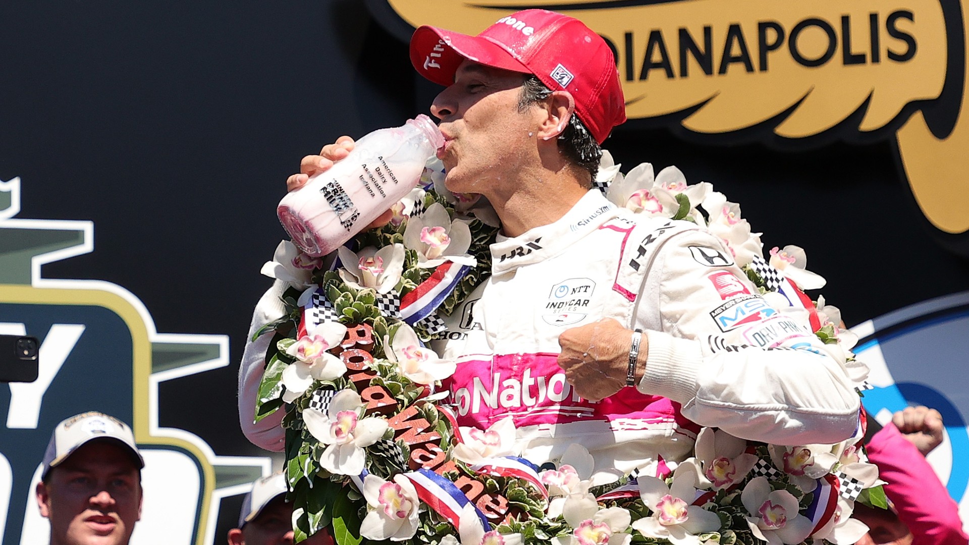 Helio Castroneves wins Indy 500 for fourth time | DAZN News US