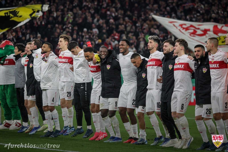 Noite para esquecer do Borussia Dortmund em Estugarda