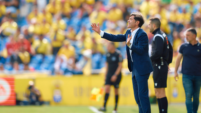 Marcelino y su precioso gesto hacia Kirian Rodríguez tras su exhibición en el Las Palmas vs Villarreal: ¡una imagen que es puro fútbol!