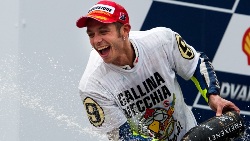 ¿Cuántos títulos y mundiales de MotoGP tiene Valentino Rossi?