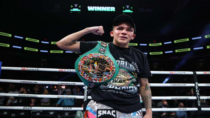 Jesse Rodriguez drops Carlos Cuadras, wins decision to capture the vacant WBC super flyweight title