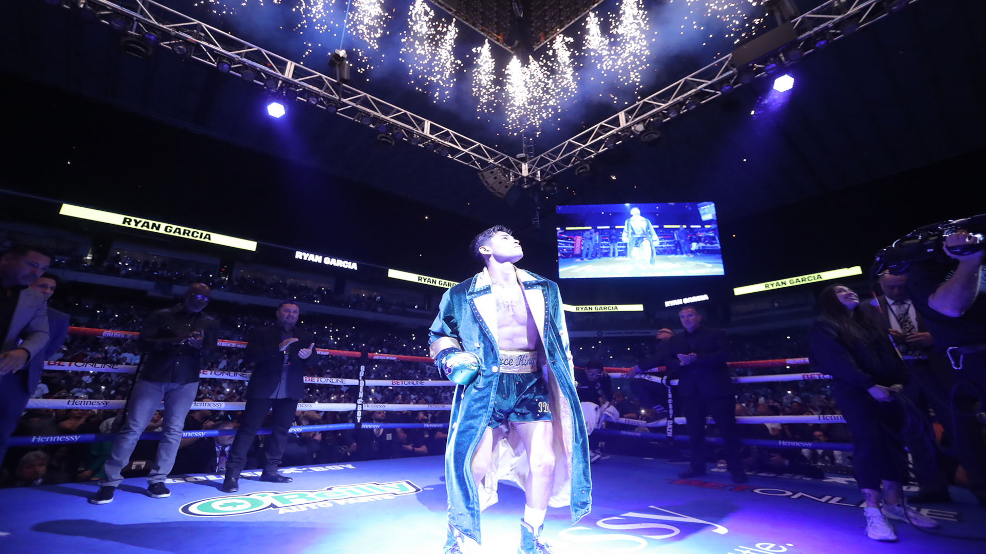 Boxer Ryan Garcia to Fight in Dior Outfit Against Javier Fortuna – WWD