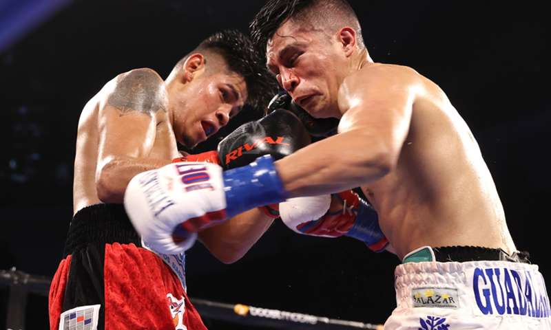 Vaquero Navarrete dominó a Joet González por decisión