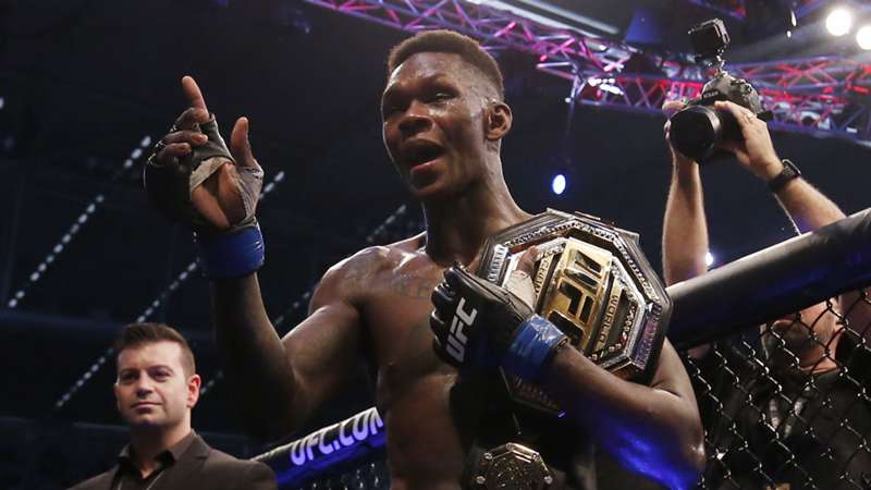 Israel Adesanya says UFC 248 fight isn't in jeopardy, calls mark on arm 'little scrape'