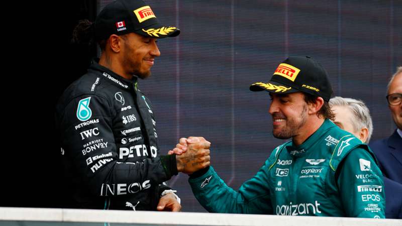 "Es bonito porque son dos superhéroes": Roldán Rodríguez analiza la relación de Fernando Alonso y Lewis Hamilton