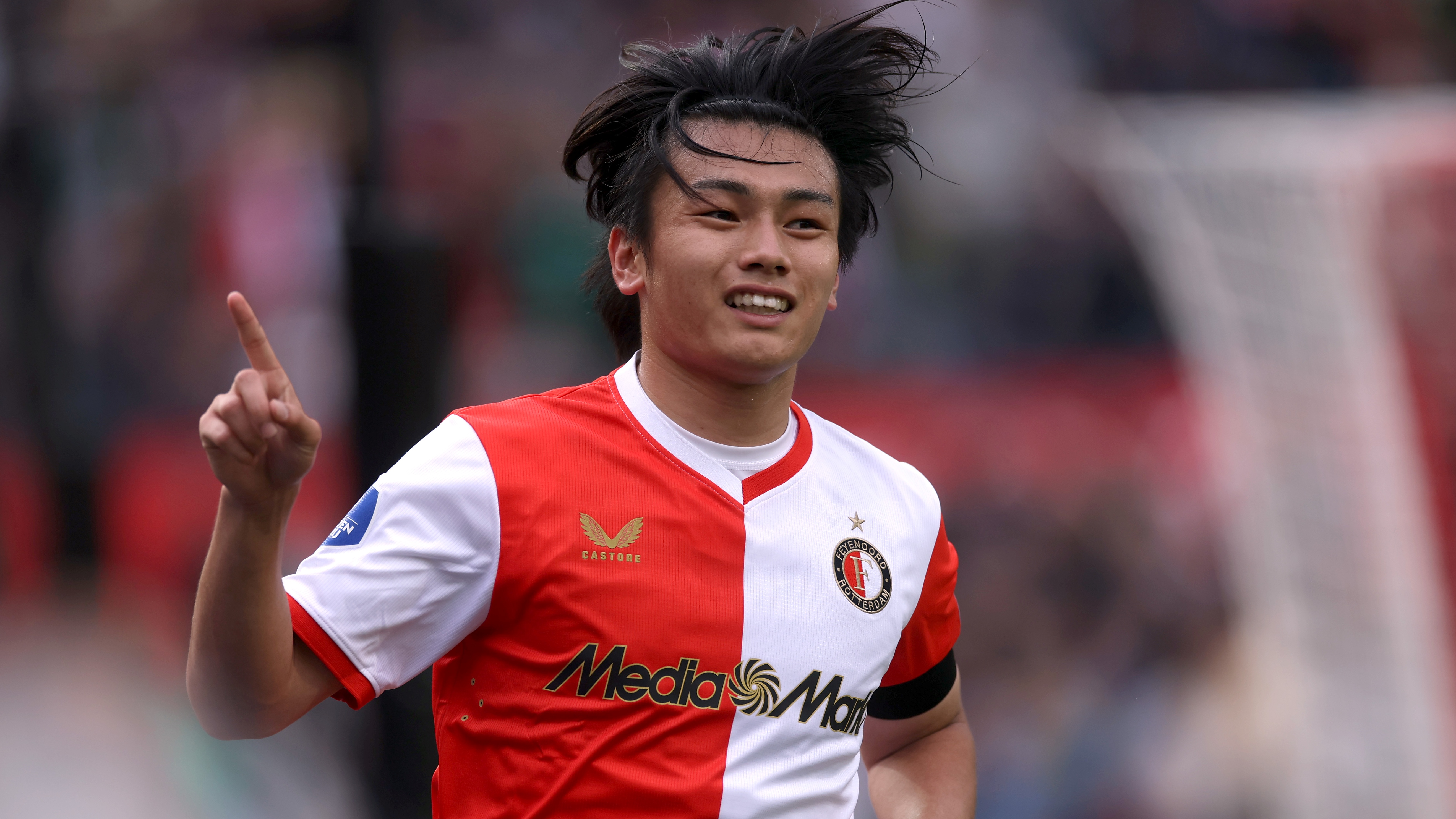 上田綺世・渡辺剛所属】フェイエノールトの2025年試合日程・キックオフ