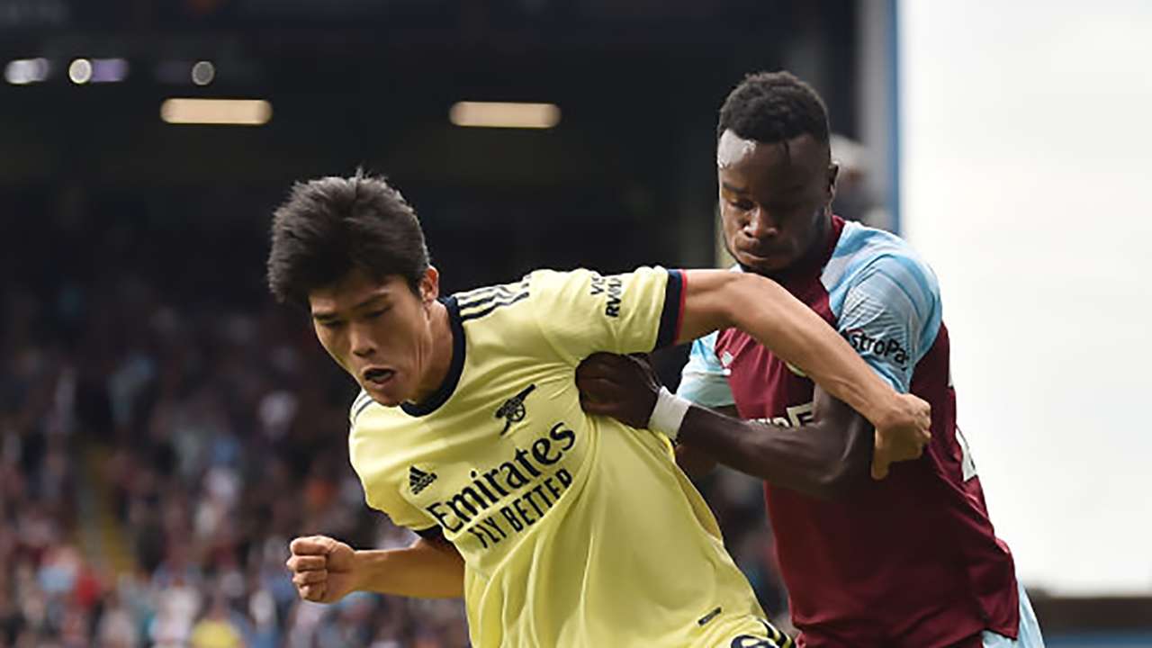 日本人選手結果 冨安健洋がアーセナル今季初連勝に貢献 鈴木優磨は日本人対決で初弾 海外サッカー Dazn News 日本 日本人選手結果 冨安健洋がアーセナル今季初連勝に貢献 鈴木優磨は日本人対決で初弾 海外サッカー Dazn News 日本