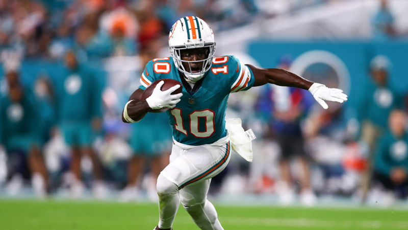 Aufregung bei den Miami Dolphins: Tyreek Hill wird festgenommen - und liefert dann mit Rekord-Touchdown ab