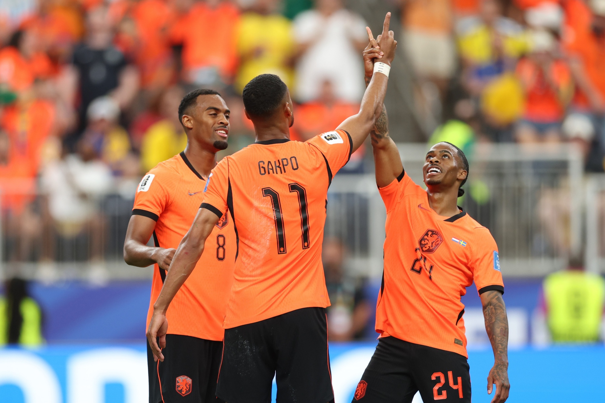 t*u様 FIFA World Cup 2026 W杯日本対オランダ 記念マフラ t*u様 FIFA