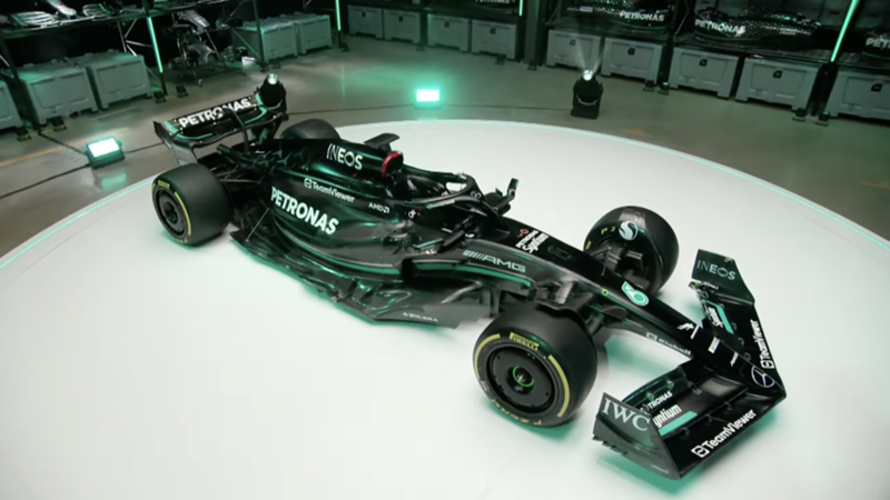 Mercedes confirma que el F1 de 2024 de Lewis Hamilton y George Russell "será un coche muy diferente"