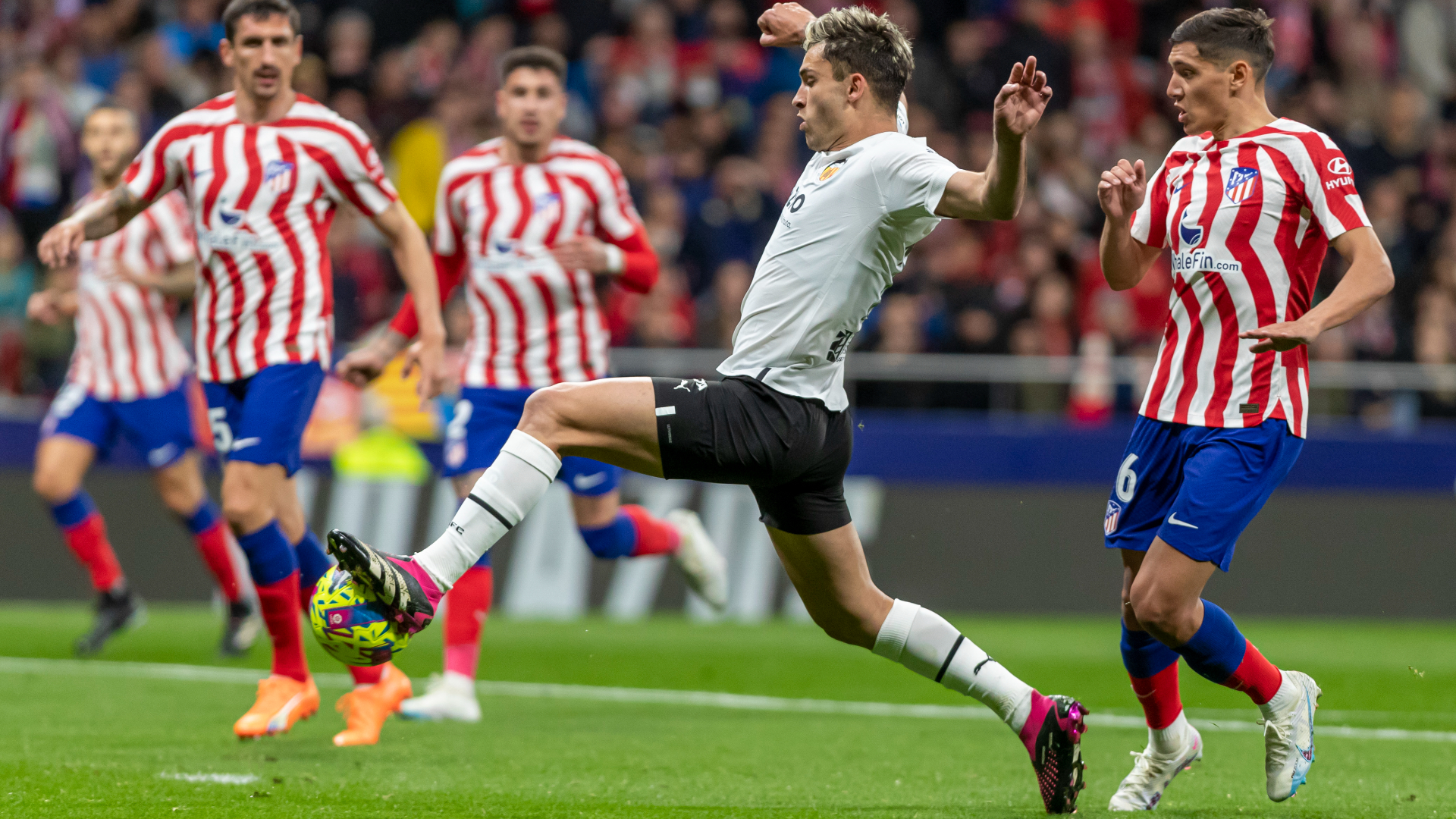 Hugo Duro, Valencia CF, Atlético de Madrid, LaLiga