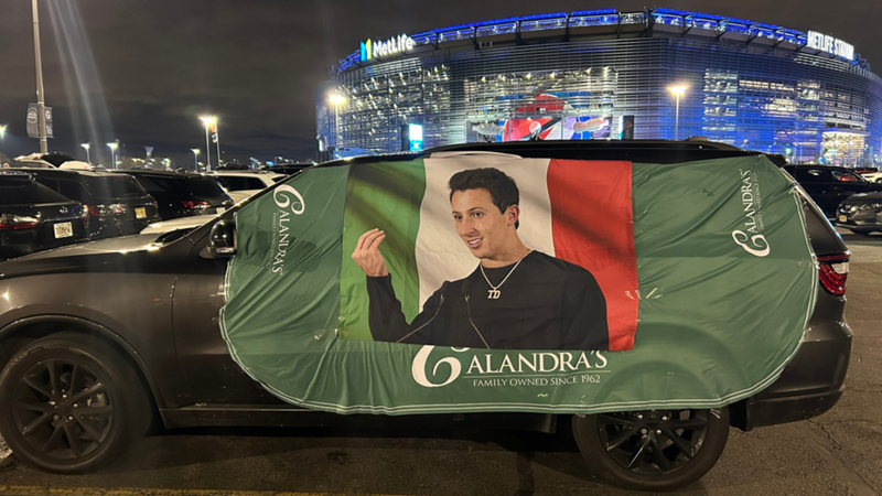 Tommy DeVito y el curioso tailgate de la familia del quarterback de los New York Giants en el MetLife Stadium antes del encuentro ante los Miami Dolphins