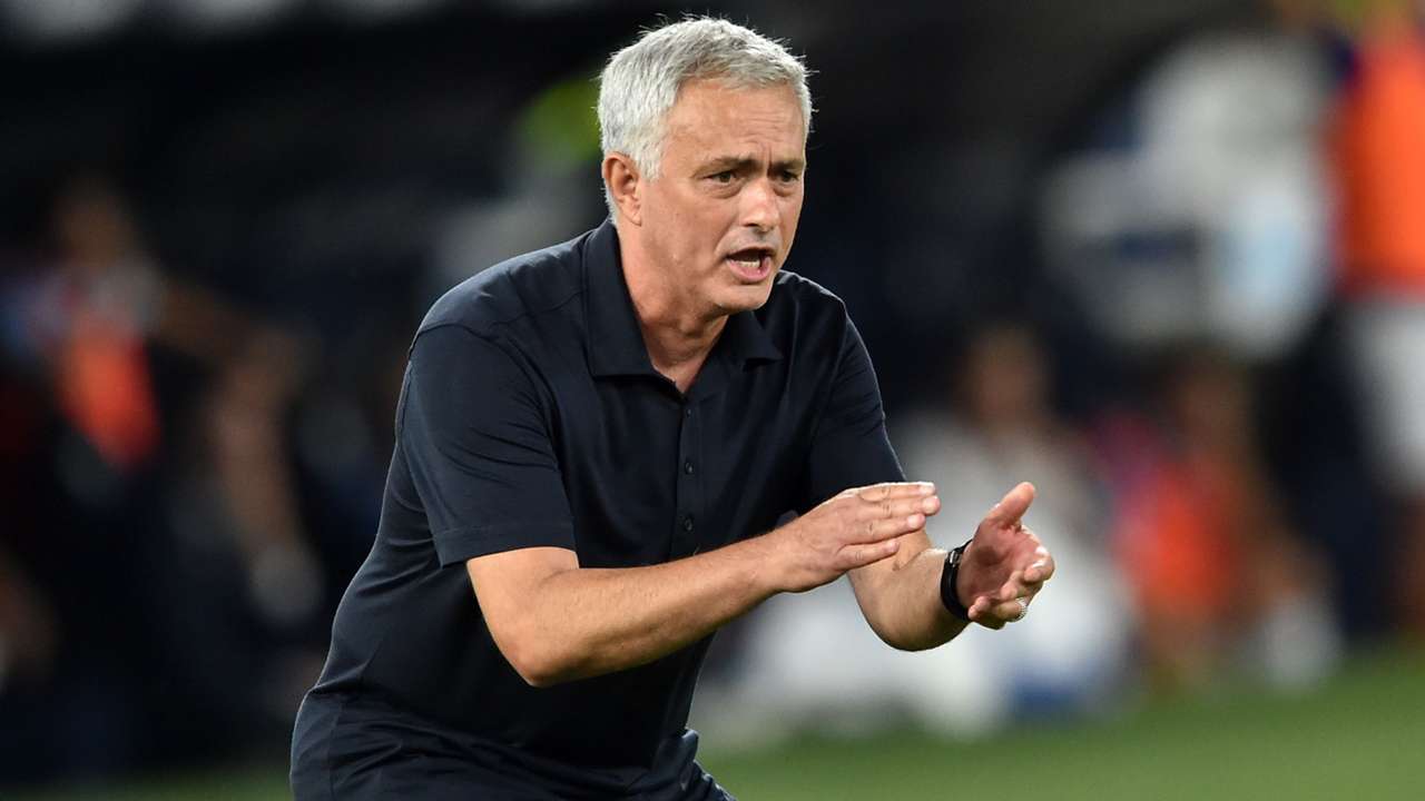 ナポリの連勝をストップのローマ指揮官モウリーニョ レベルが高く素晴らしい試合 セリエa Dazn News 日本 ナポリの連勝をストップのローマ指揮官モウリーニョ レベルが高く素晴らしい試合 セリエa Dazn News 日本