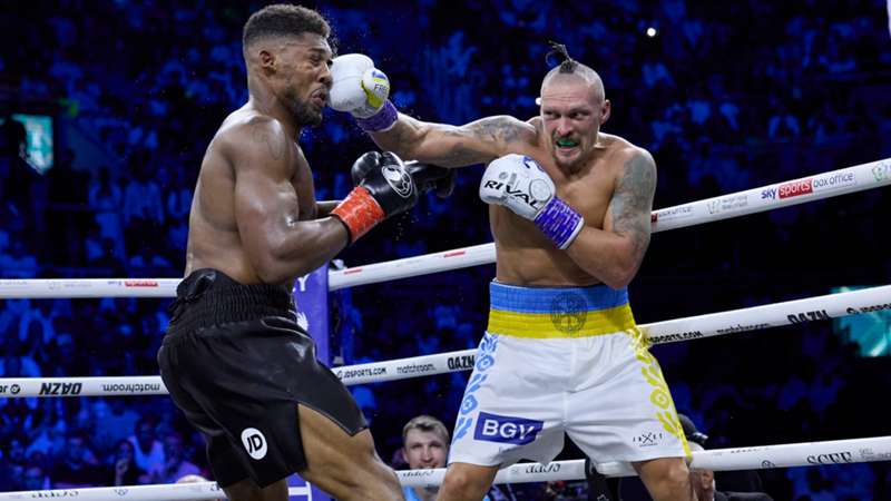 Oleksandr Usyk vs. Anthony Joshua 3 - Carl Froch has his say on potential heavyweight clash