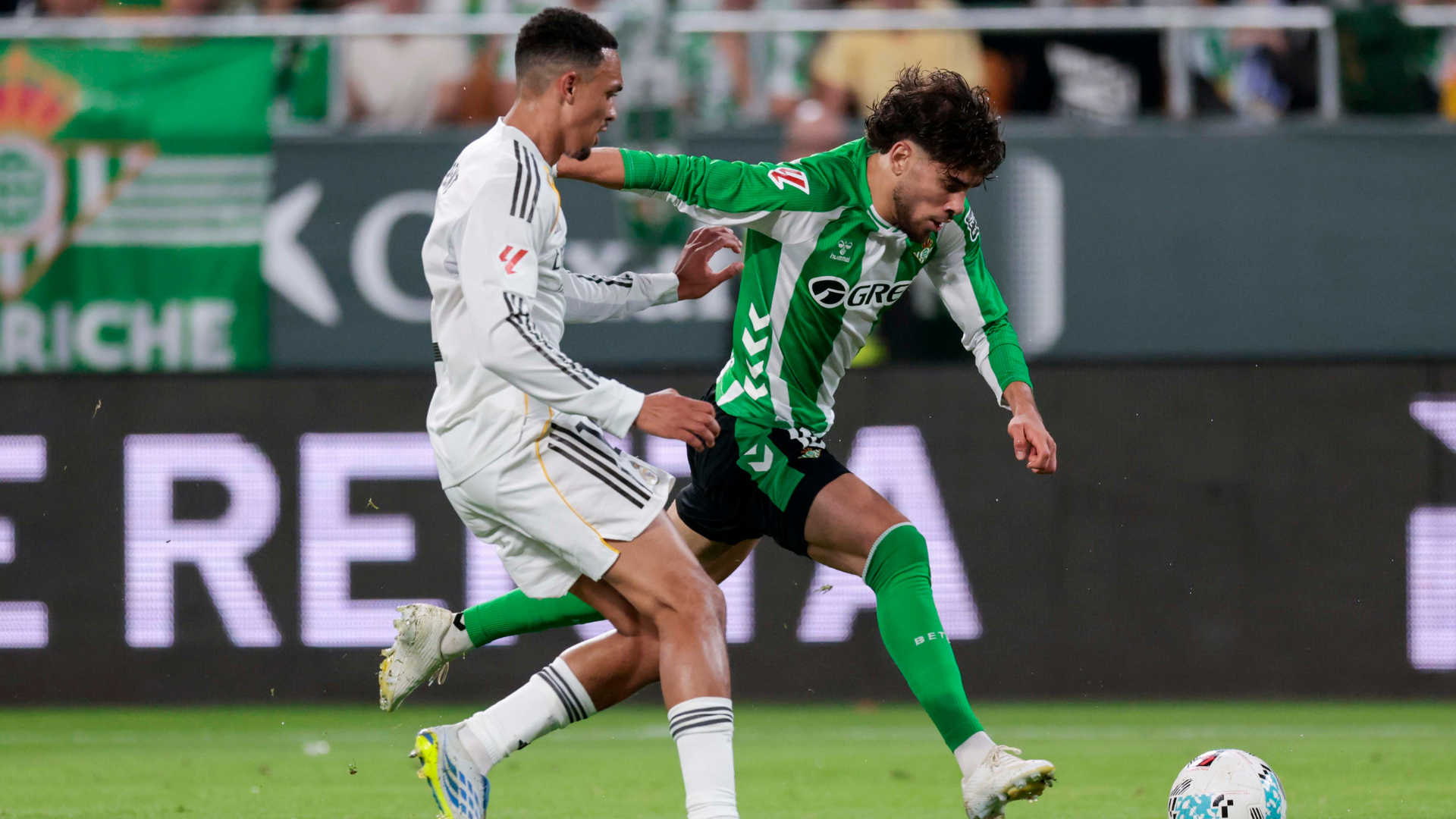 Puntos DAZN Real Betis vs Real Madrid de la FANTASY LALIGA 2025/26 ...