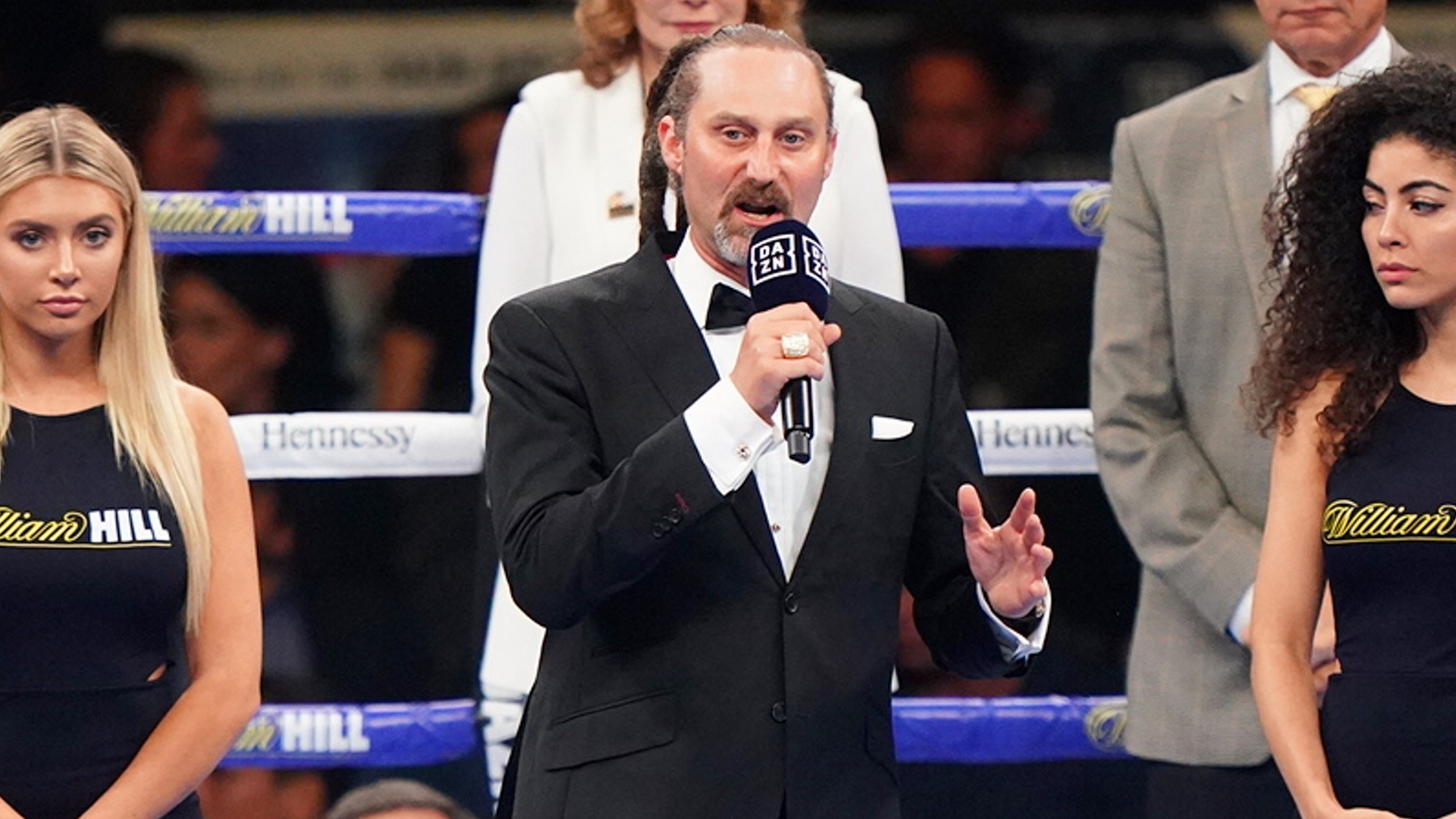 Who is the boxing announcer who repeats fighters surnames? Learn more about David Diamante DAZN News US