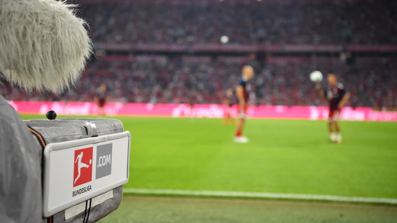 Sky oder DAZN - Wer überträgt die Bundesliga live?