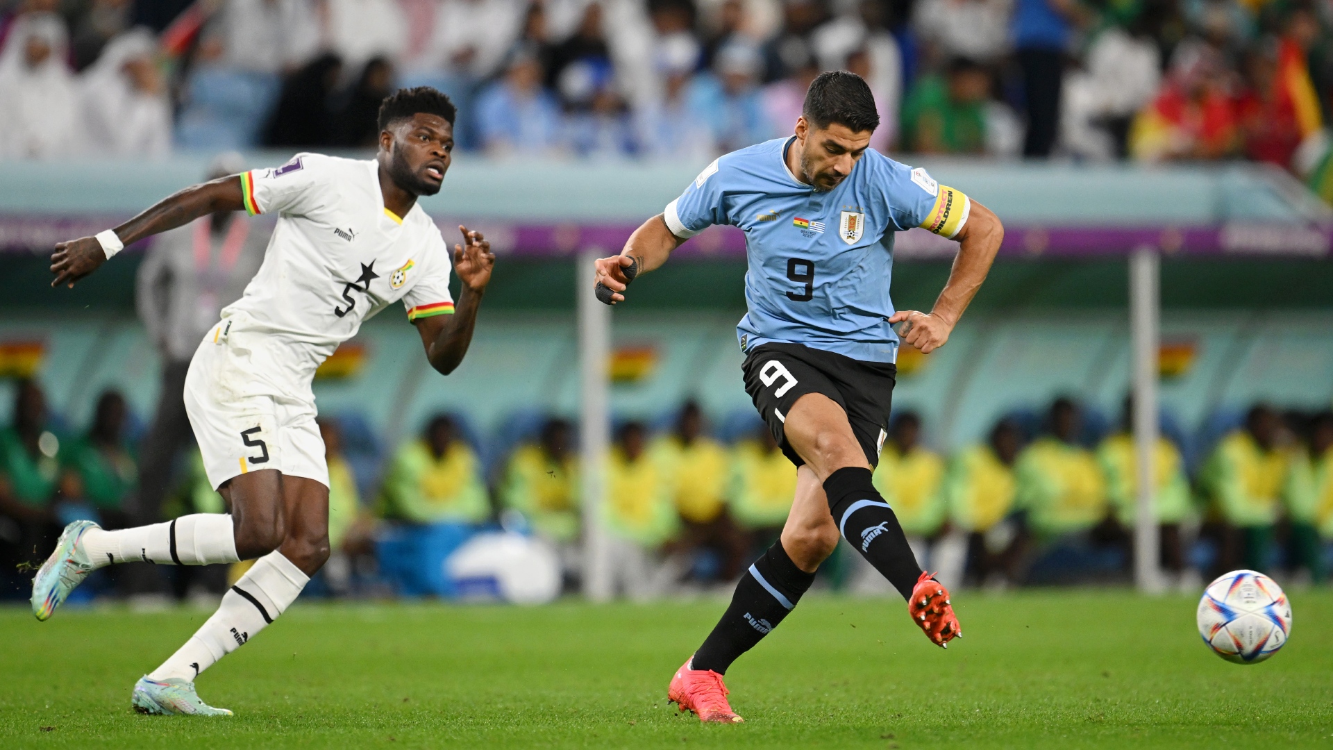 Uruguay juega su mejor partido y gana 2 a 0