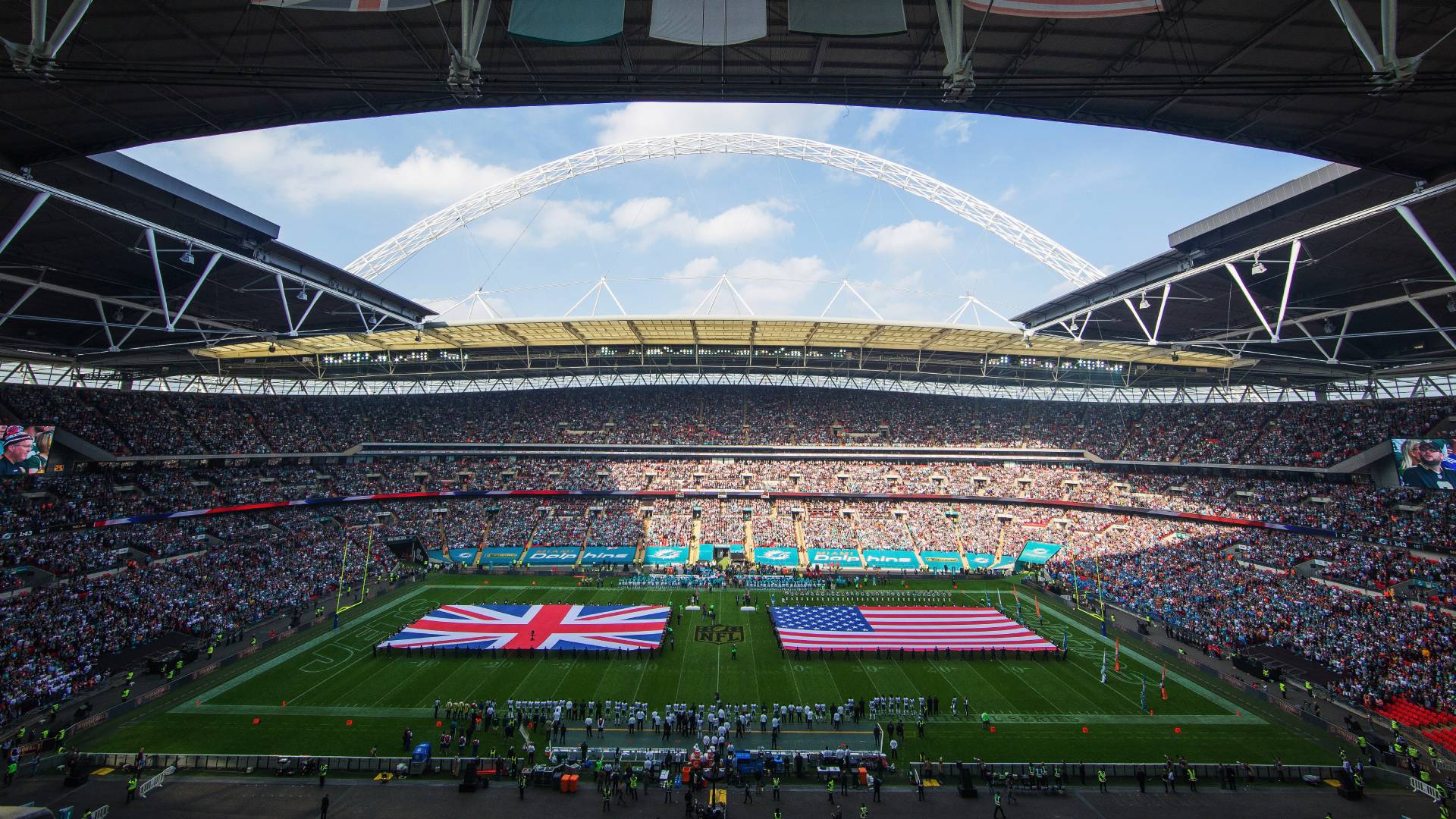 NFL London: How many games have been played at Wembley Stadium? How many  fans can it hold?