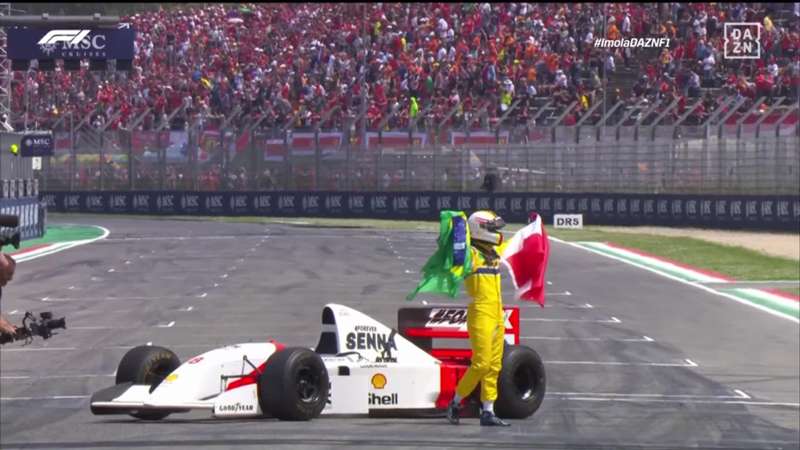 Sebastian Vettel y su precioso homenaje a Ayrton Senna en Imola: no pudo evitar las lágrimas después de pilotar el mítico McLaren MP4/8 y llevar sus colores