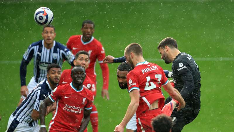 Alisson Becker y su increíble gol de cabeza ante el West Brom para que el Liverpool sueñe con la Champions League