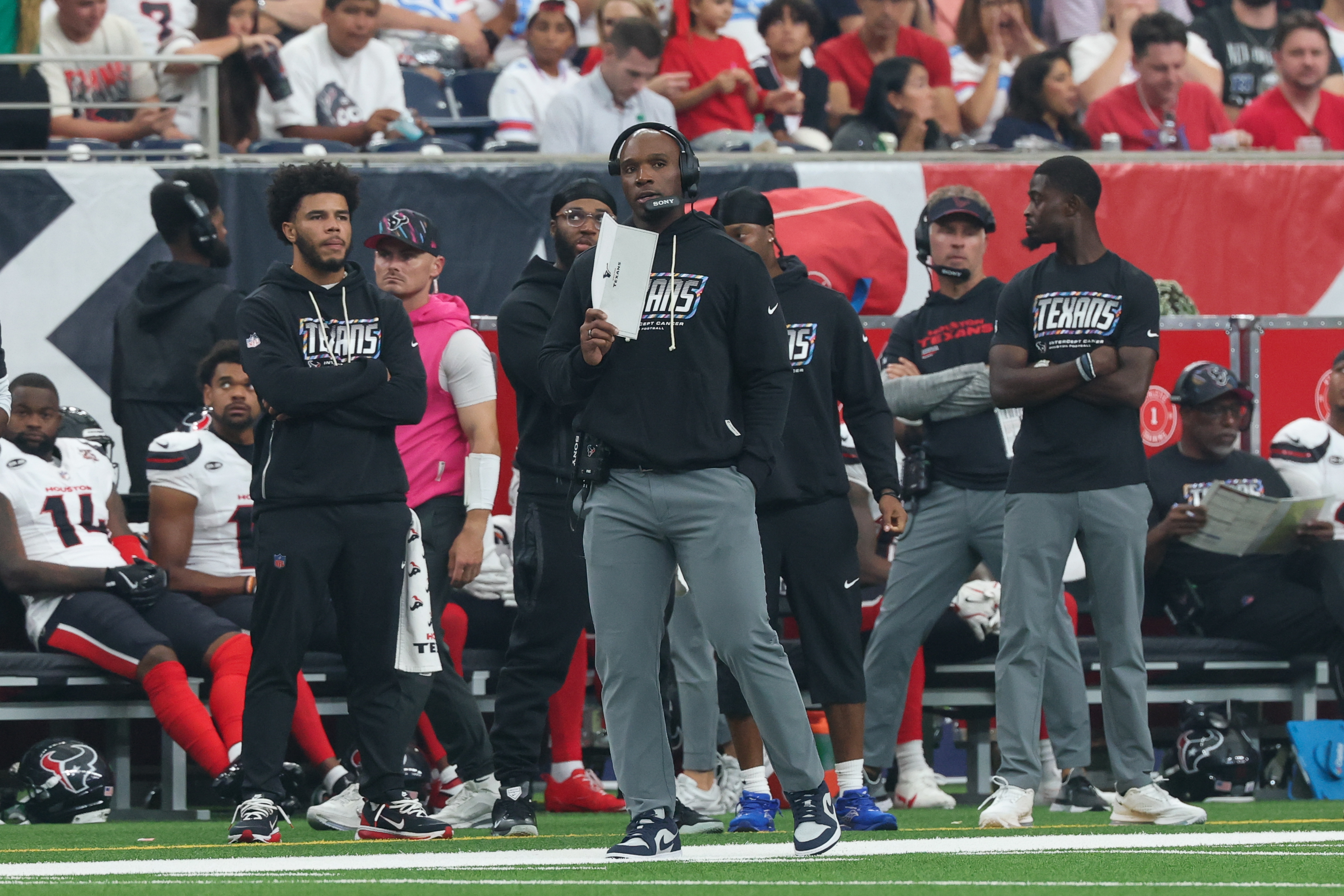DeMeco Ryans Takes Over Texans' Defensive Play-Calling Amid 0-4 Start