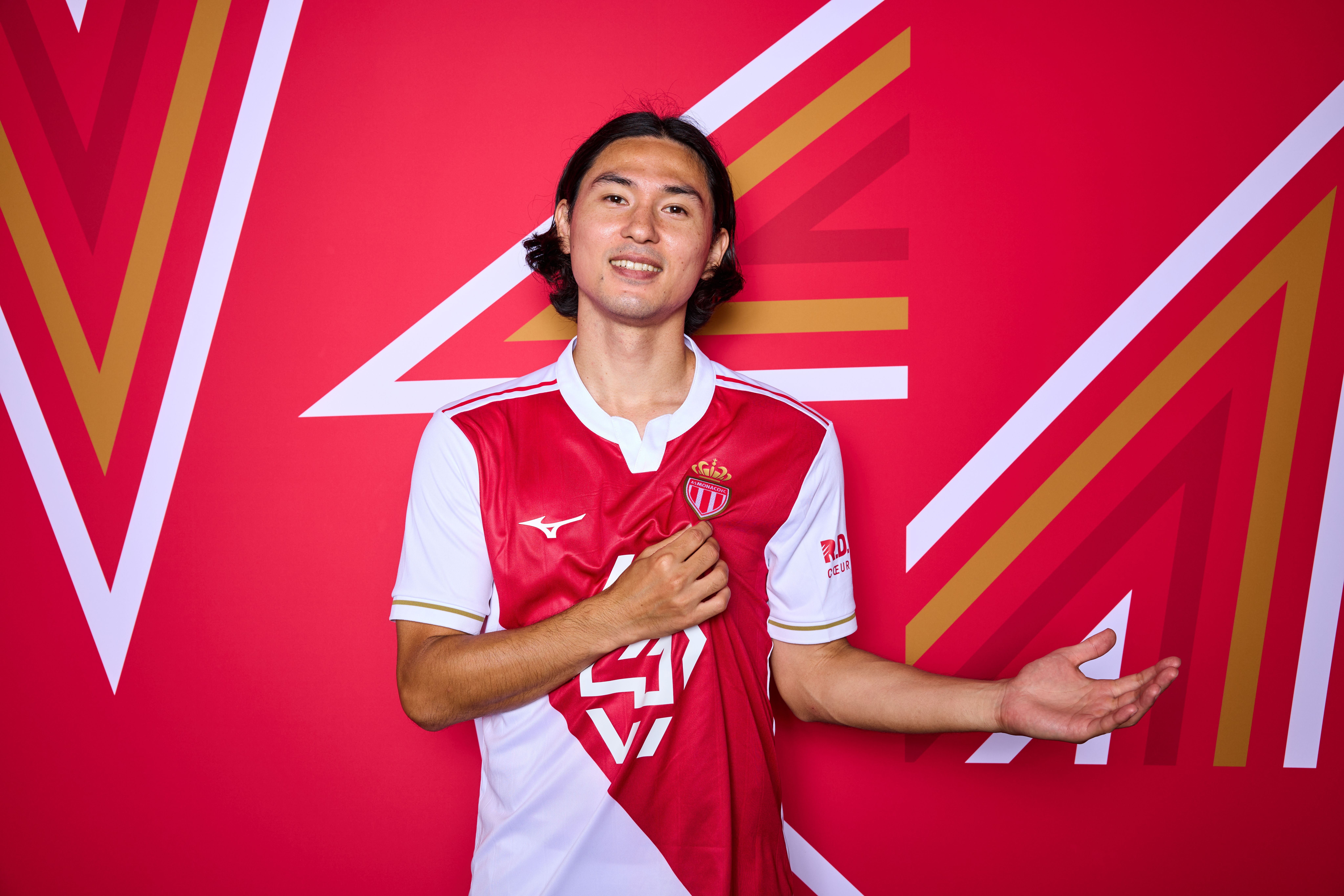 南野拓実が来年のW杯に向けて決意を語る「みんな優勝を目指してやって