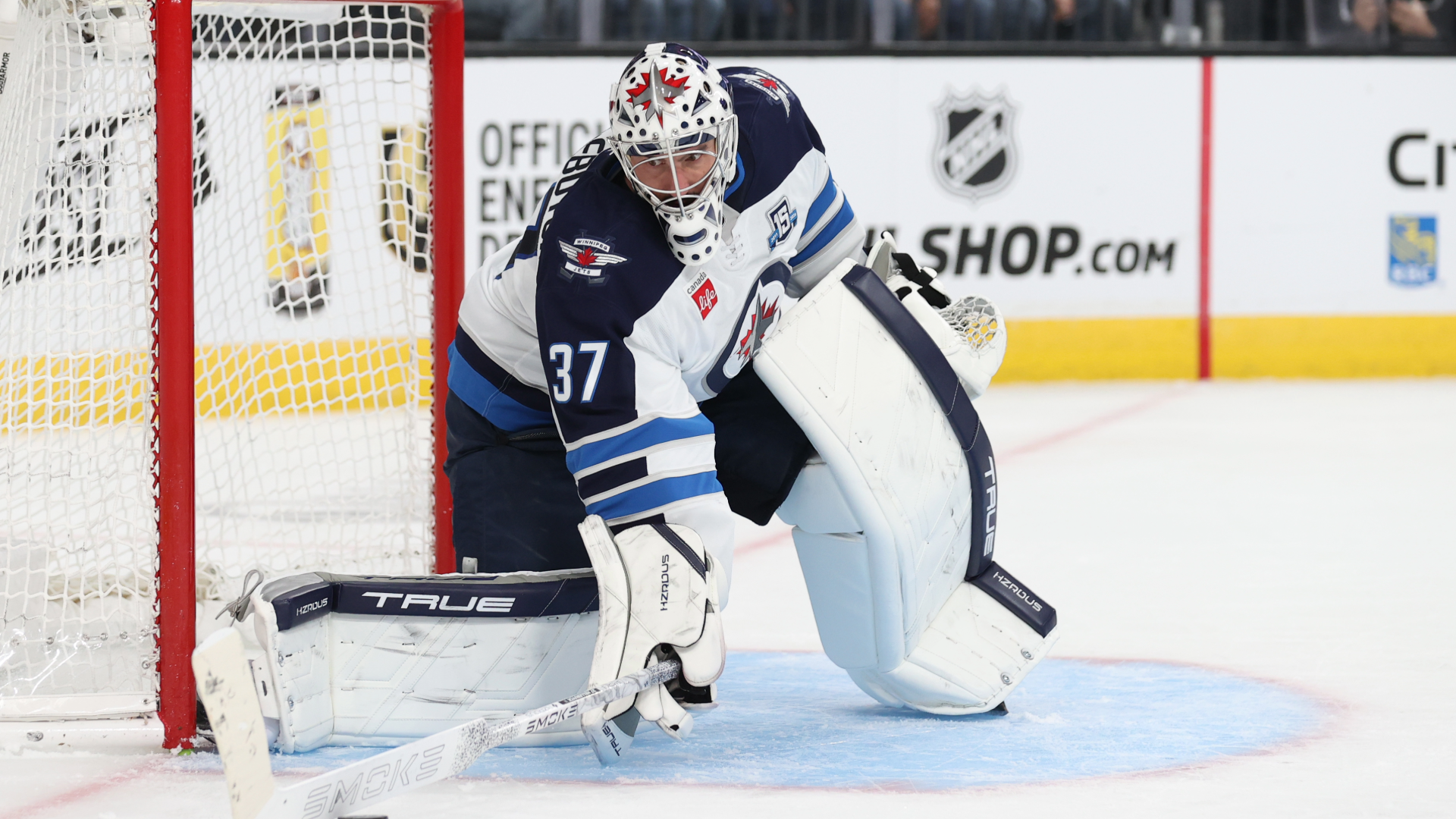 Devils close to acquiring Connor Hellebuyck in blockbuster trade for superstar goaltender