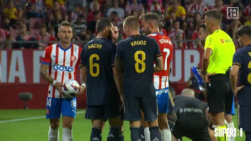 Nacho reaccionando a su expulsión, Stuani fuera de sí y Vinicius diciendo que han metido tres: ¡Super8 muestra lo que no se vio del Girona vs Real Madrid!