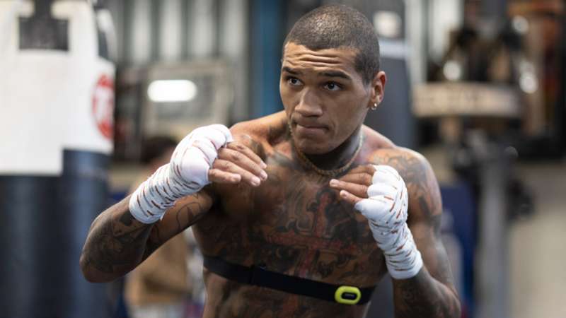 British star Conor Benn labelled a 'bum' by rival