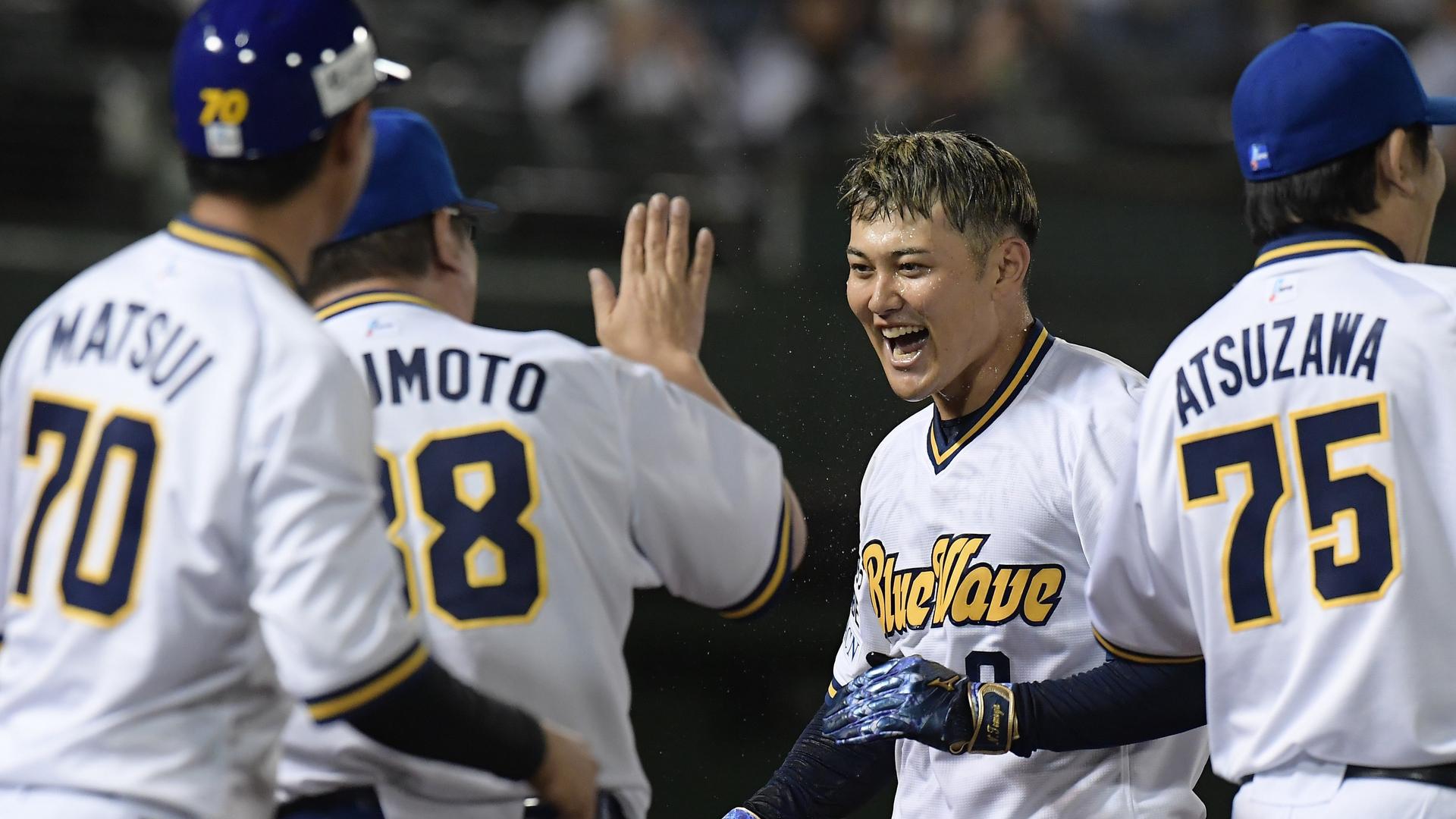 オリックス・野口智哉がサヨナラ弾！延長11回の熱戦制す｜オリックス