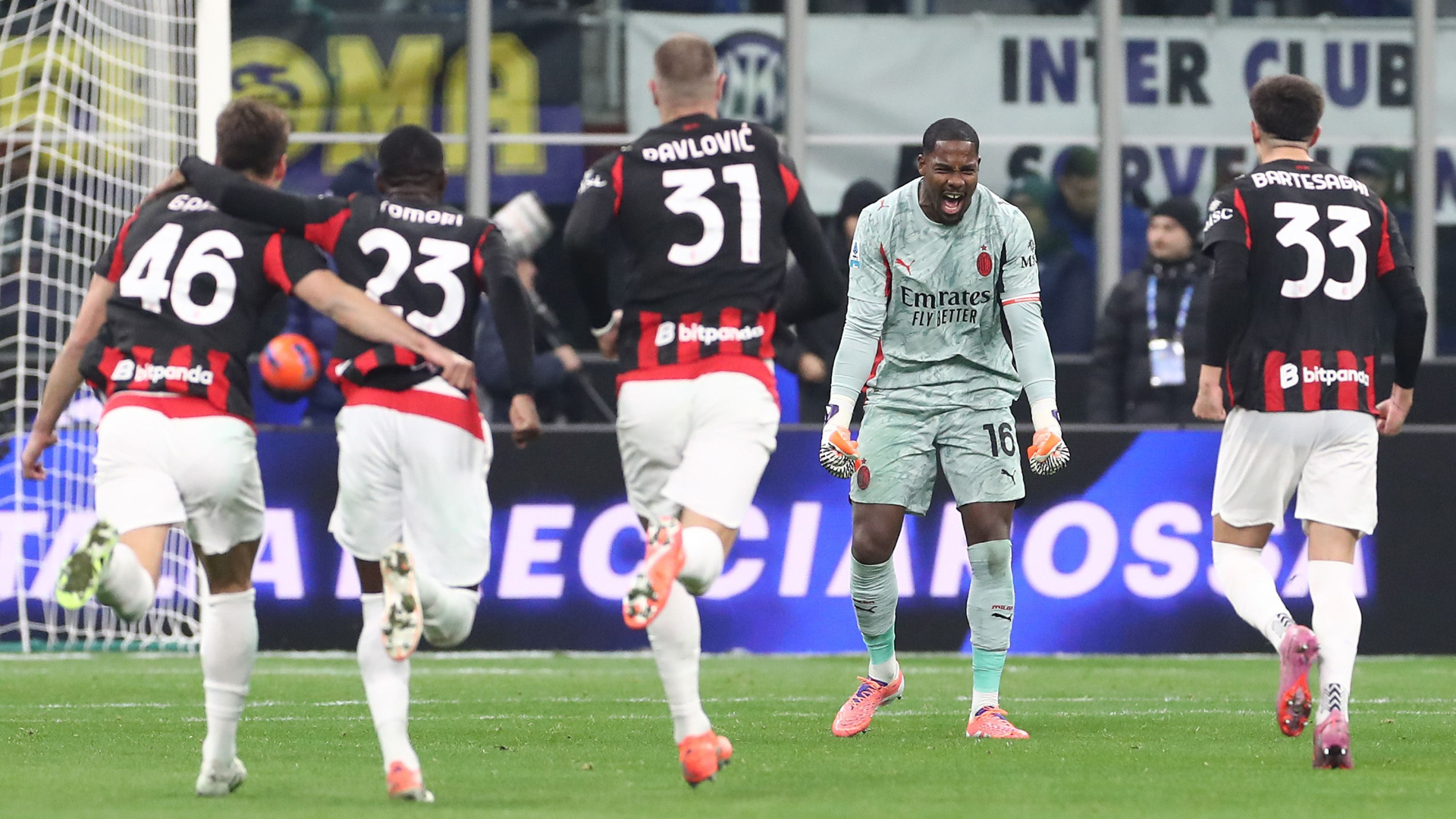 ミラン、守護神の大活躍でインテルとのダービー制す！好調のローマや