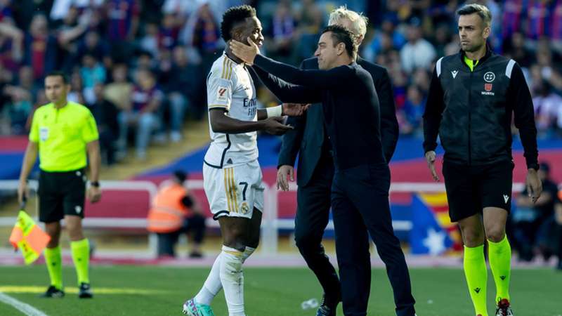 Xavi Hernández y el momento del toque en la cara a Vinicius Jr en El Clásico: ¡así fue el instante de tensión en el FC Barcelona vs Real Madrid!