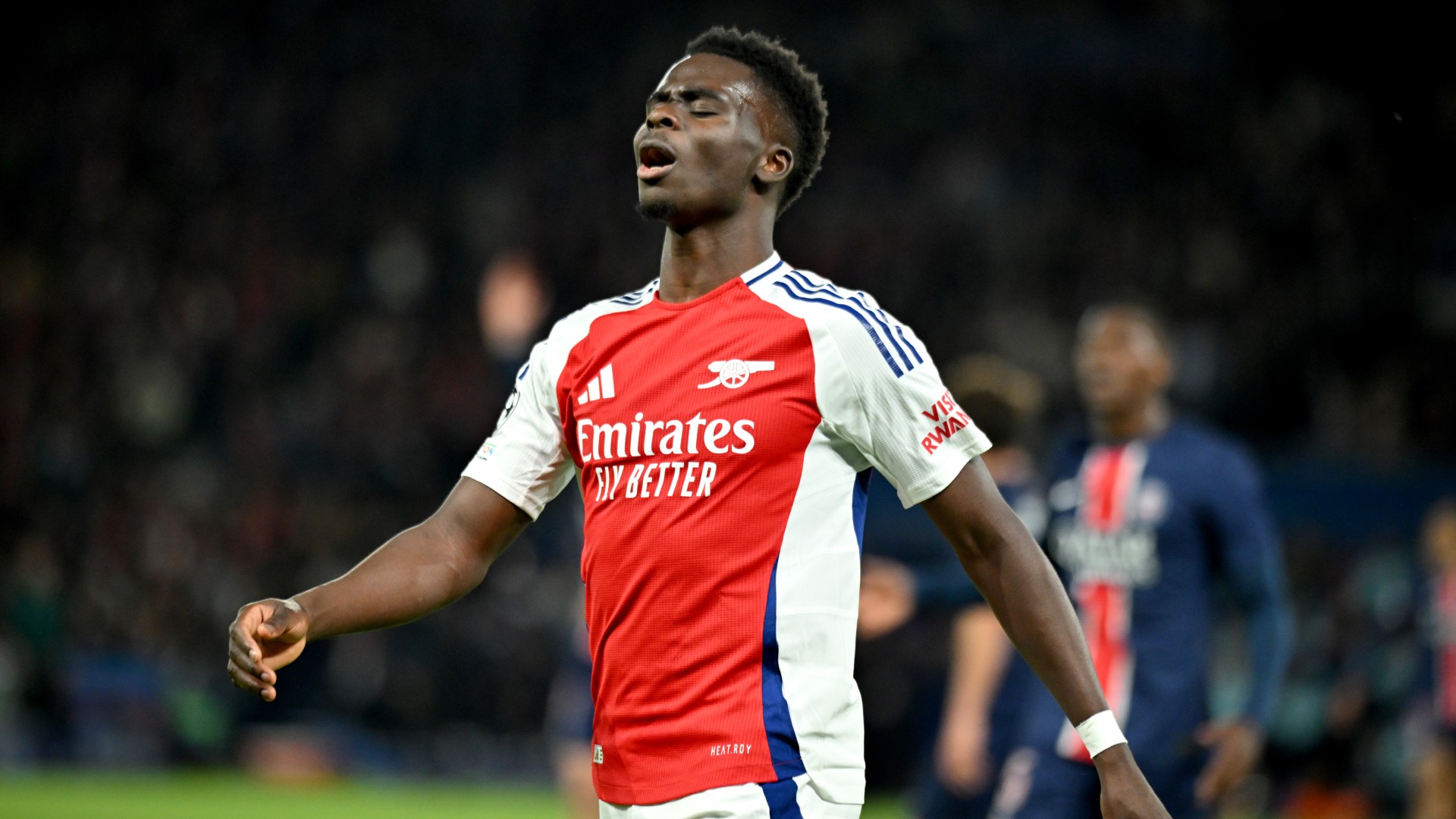 Retired Arsenal midfielder 'tired of' club's trophy failures, names player Gunners must hold on to