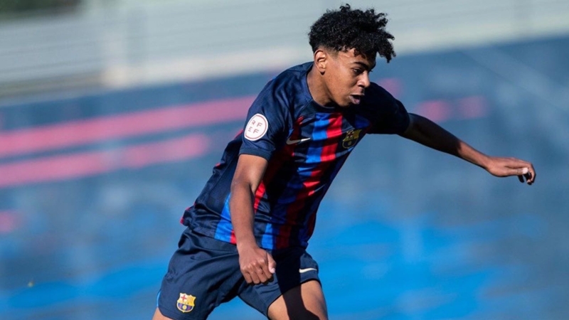 ¿Quién es Lamine Yamal y cómo juega? La nueva perla del FC Barcelona y debutante más joven de la historia de la Selección Española