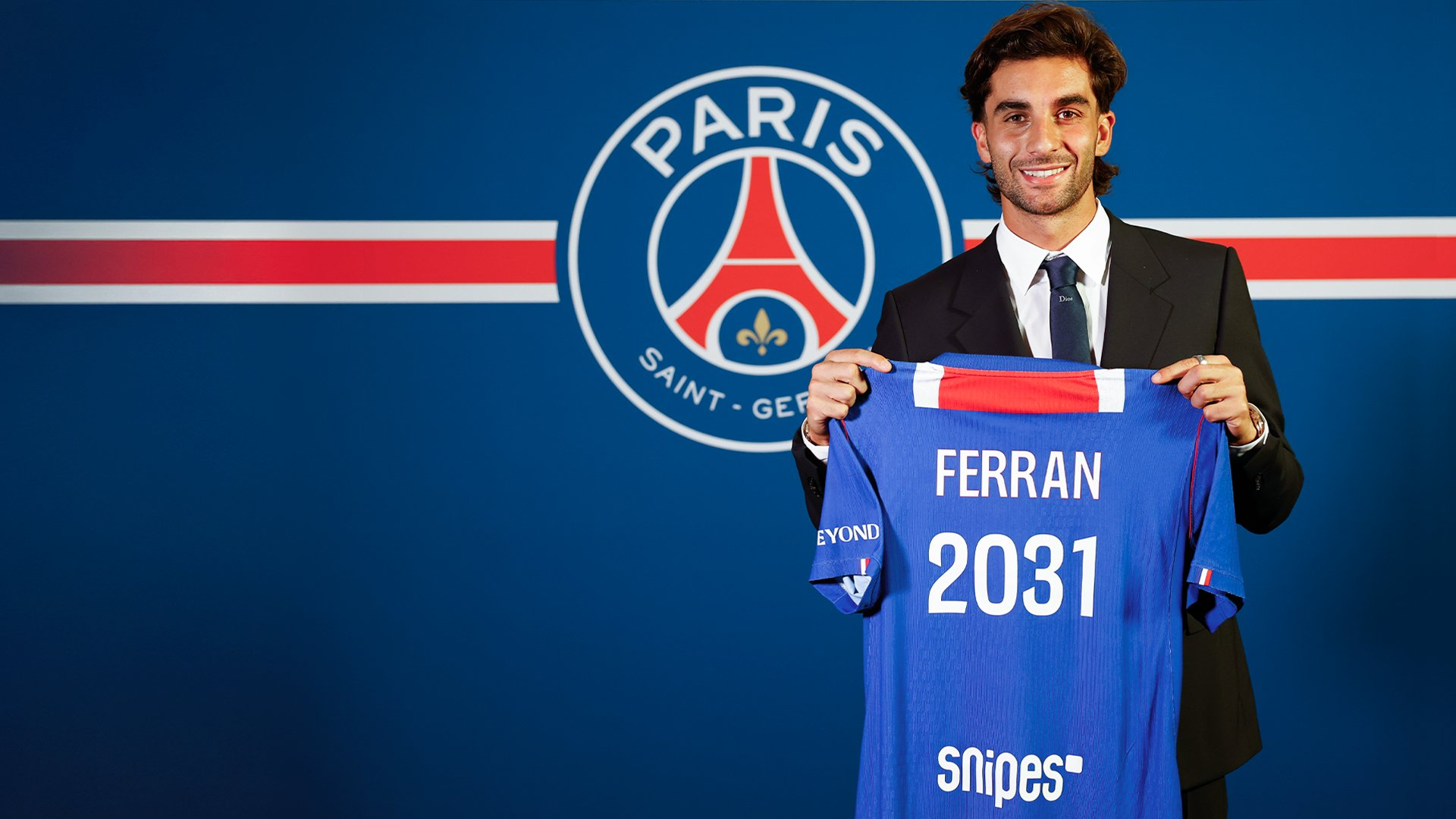 Fichaje Ferran Torres por el PSG: cuánto dinero cuesta, salario, precio, edad, años de contrato, cómo y dónde juega y por qué se va del FC…