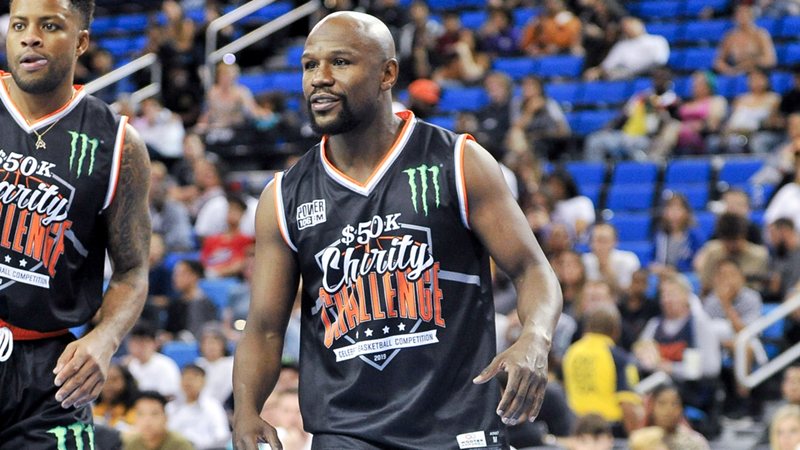 Floyd Mayweather Jr. should have a loss added to his record after this basketball cross